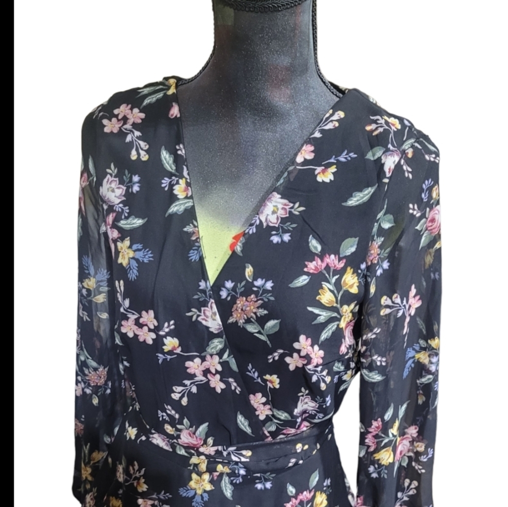 LORD AND TAYLOR DRESS - Picture 2 of 7